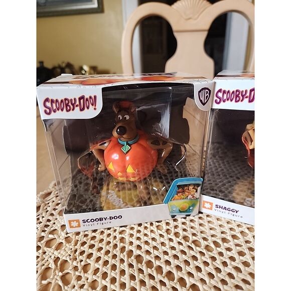 Culturefly Scooby-doo & Shaggy 4.5" Vinyl Figure Set Halloween 2025 Collectible - Picture 3 of 6